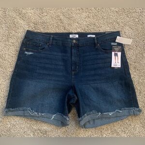 Gabrielle Bermuda Women's Dark Blue Denim Shorts Size 24W Brand New With Tags